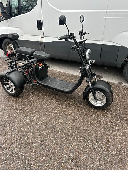 Elektrisk trehjulig scooter svart Shansu Electric Scooter 2021