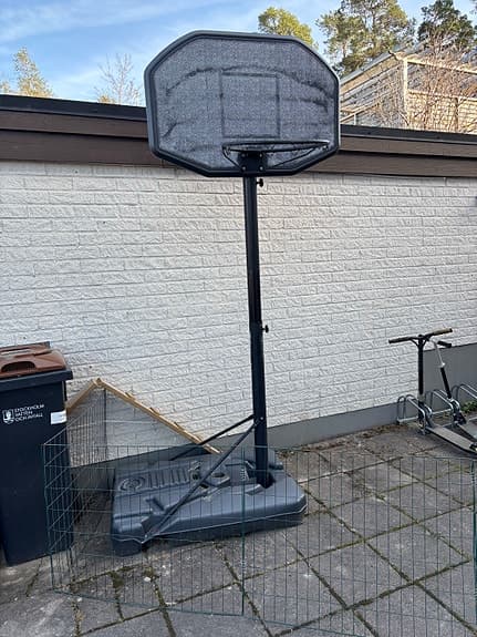 Basketkorg ställbar med fot