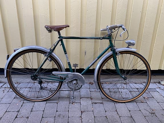 FIn gammal fransk cykel - renoveringsobjekt