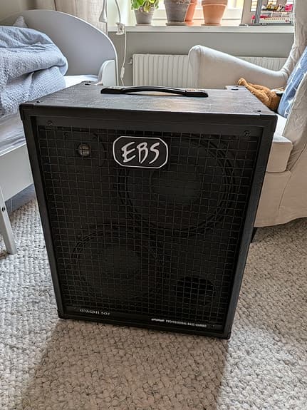 Bascombo förstärkare EBS Magni 502