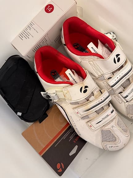 Bontrager Trip 300 cykeldator vit