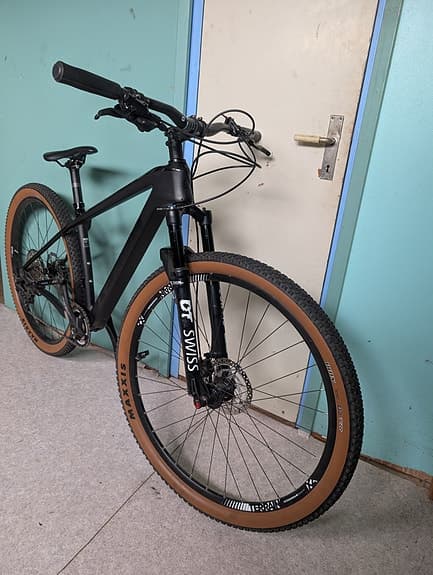Mountainbike kolfiber 29 "