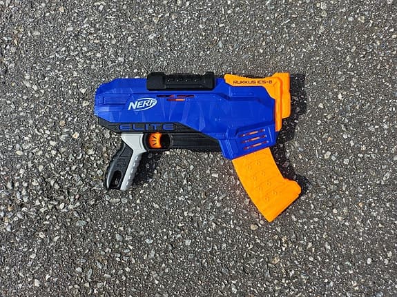 Nerf N-Strike Elite Rukkus ICS-8 leksakspistol blå orange