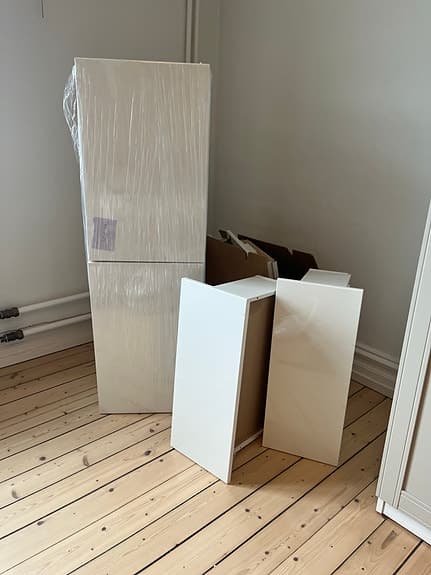 Bestå blandad förvaring med lådor, hyllplan och dörrar