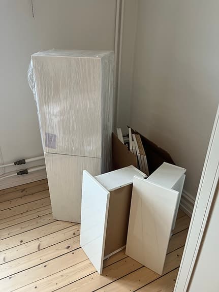 Bestå blandad förvaring med lådor, hyllplan och dörrar