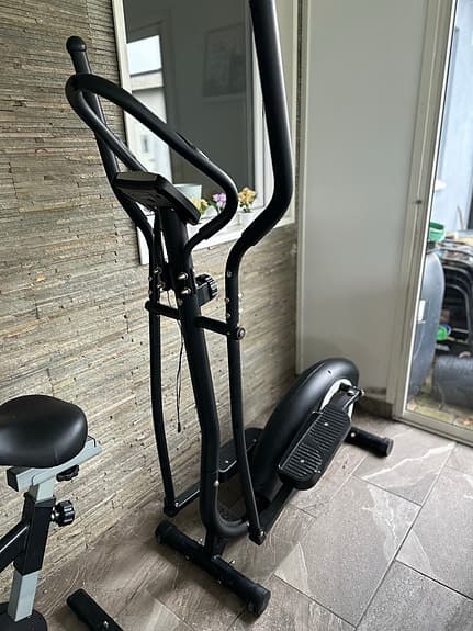 Epsilon crosstrainer svart orbitrak