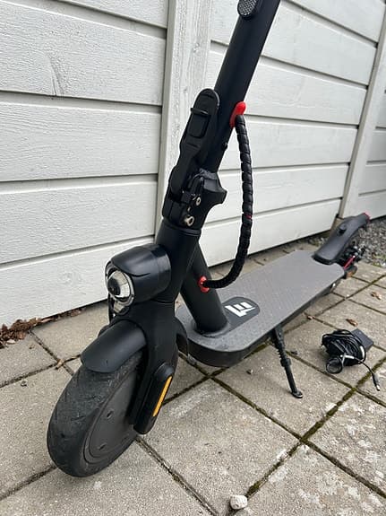 E-Wheels E2S V2  elsparkcykel svart
