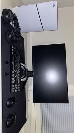 Säljer ps5 digital edition 825 GB