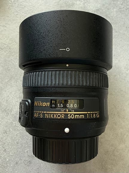 Nikon D3200 med mellanringssats för makro och trådlös överföring