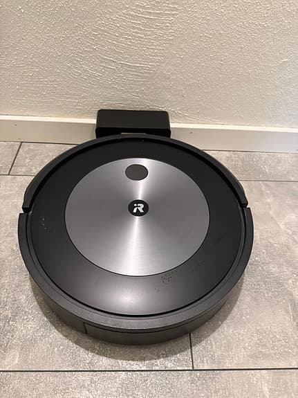 IRobot Roomba J7 robotdammsugare