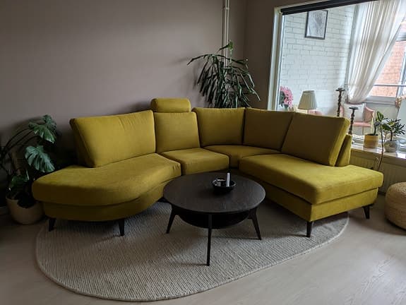 Unik, välvd, soffa