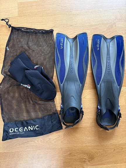 Simfötter från Oceanic och Mares