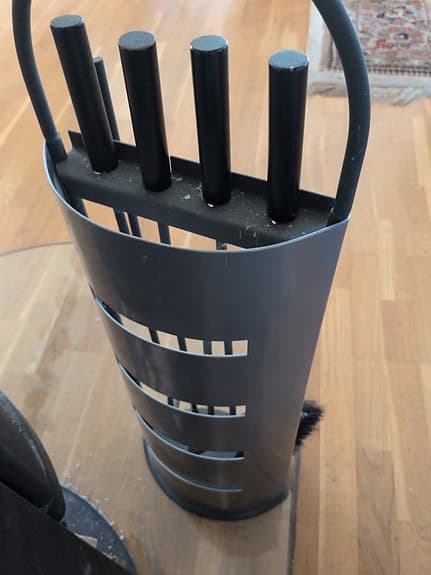 Eldstadssats med ställ borste skyffel och verktyg metall svart