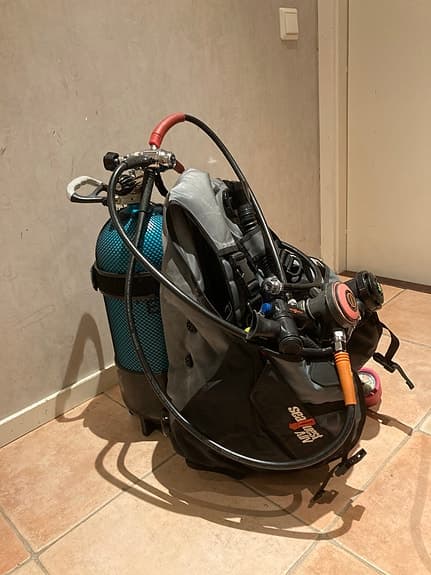 Dykpaket med dykväst regulator octypuss och tub