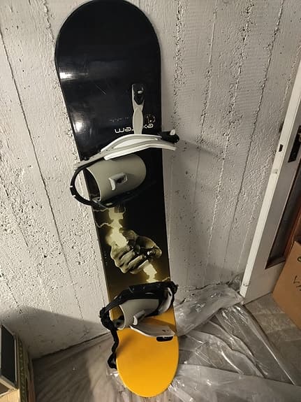 Extrem snowboard säljes