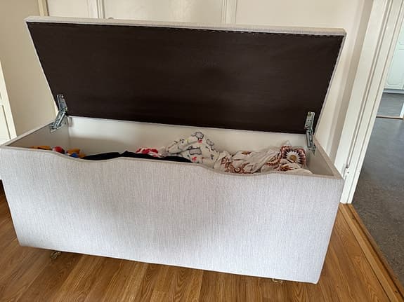 Praktisk förvaringslåda