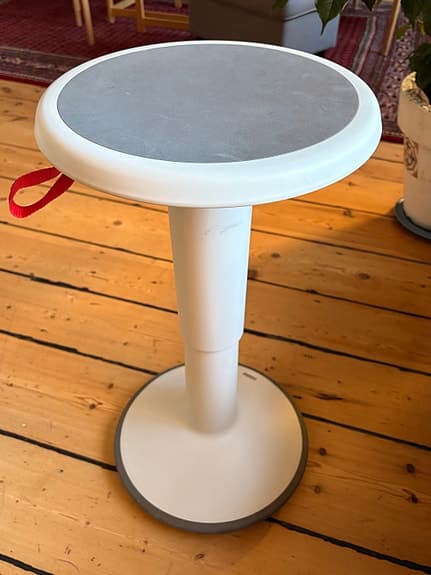 Pall UPis1 Gråvit från Interstuhl