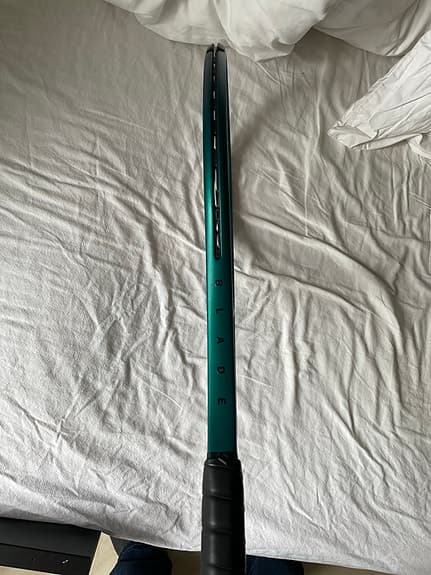 Wilson Blade V9