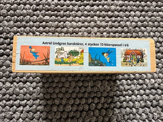 4 stycken Astrid Lindgren träpussel, 12-bitar i varje, komplett