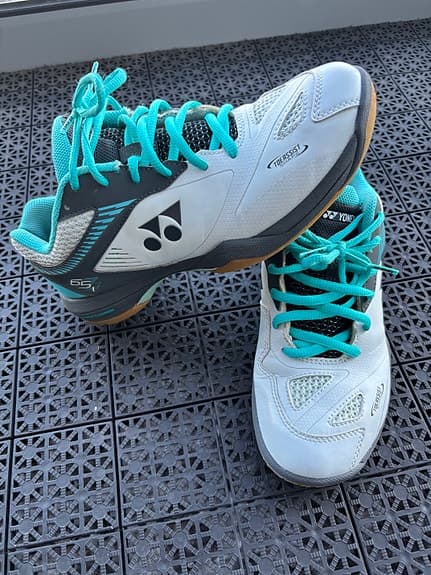 Yonex badmintonskor / sportskor strl 39,5