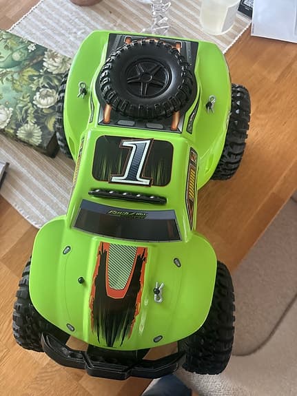 Fjärrstyrd monstertruck leksaksbil grön