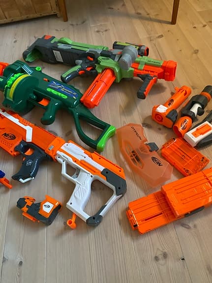 Nerf leksaksvapen set med pilar