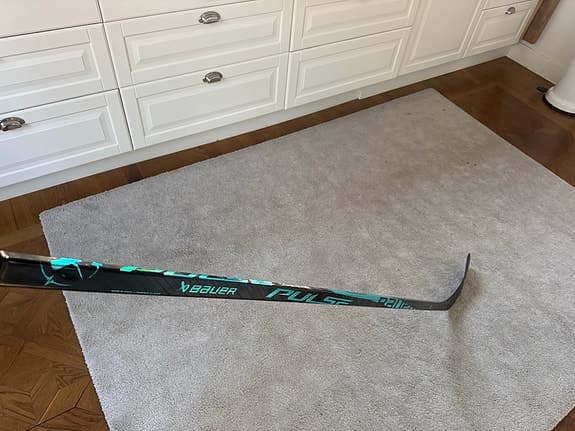 NY bauer PULSE p92 77 flex right säljes
