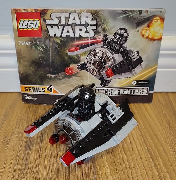 LEGO Star Wars 75161 TIE Striker Microfighter med Death Trooper