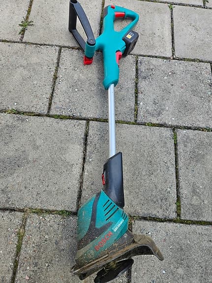 Bosch ART grästrimmer batteridriven grön