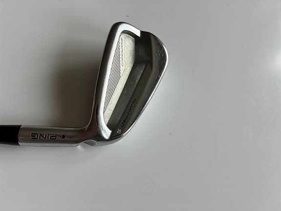 Ping Blueprint S  järn 5-wedge med  Recoil Dart grafitskaft F4.