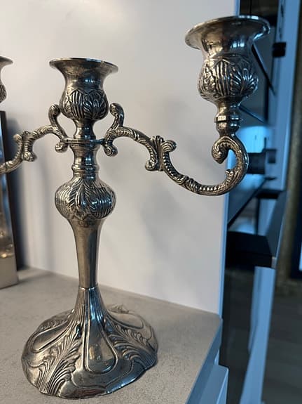 ljusstake trearmad metall silverfärgad