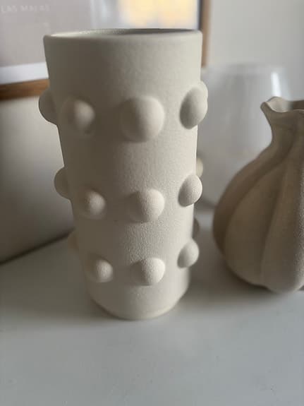 Vaser och konstblommor