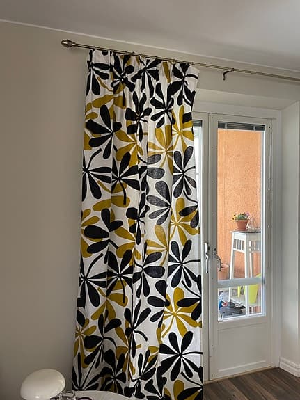 Marimekko ”Hevoskastanja” gardinlängd
