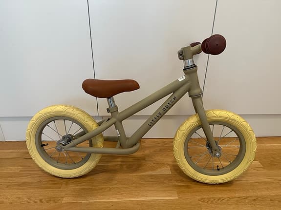 Little Dutch balanscykel