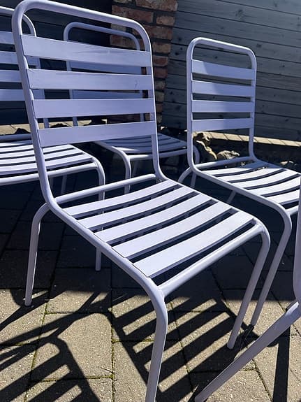 Trädgårdsstolar stapelbara metall lila