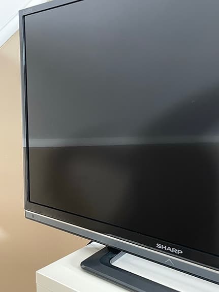 Sharp 32" LED-TV svart