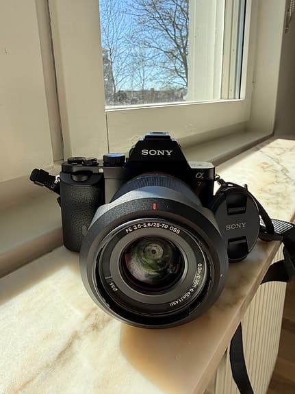 Sony A7 Fullformat + 28-70mm objektiv – Mycket fint skick