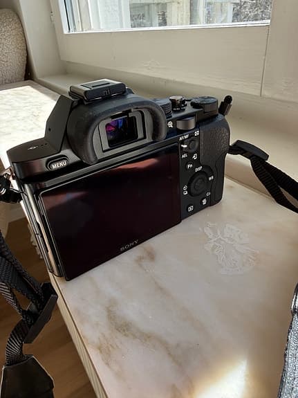 Sony A7 Fullformat + 28-70mm objektiv – Mycket fint skick