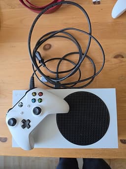 Xbox Series S 512GB + handkontroll & kablar