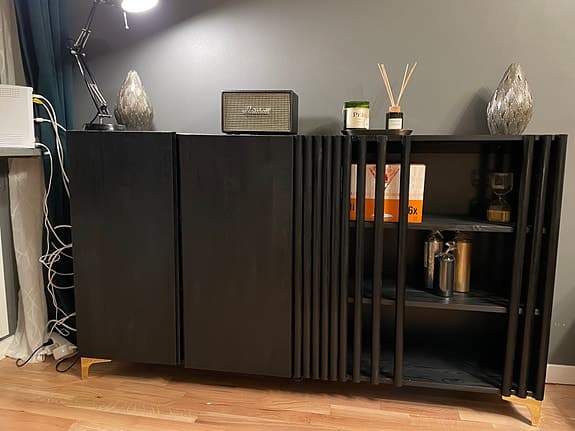 Ivar skåp 2 st designad