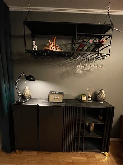 Ivar skåp 2 st designad