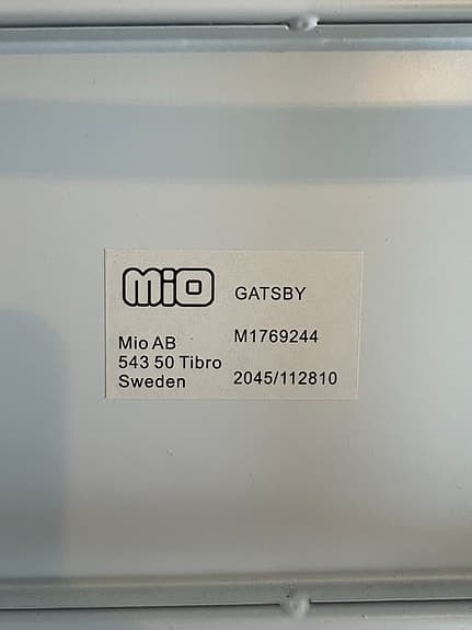 Vit Gatsby vägghylla från Mio