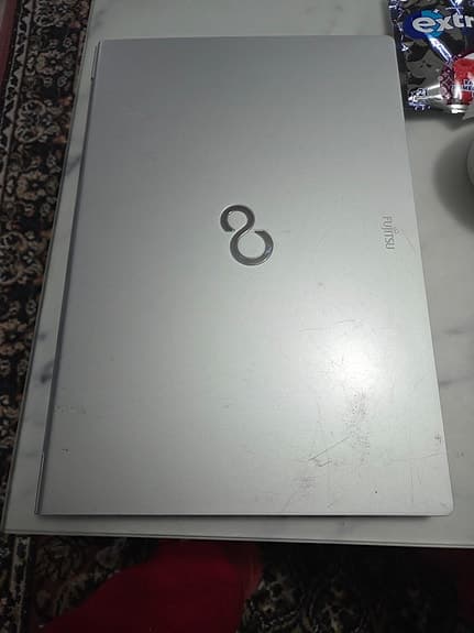 Fujitsu Lifebook U749 14"