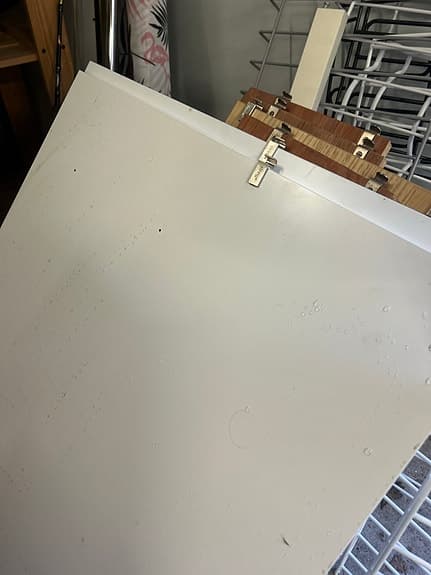 String hyllsystem med gavlar och hyllplan vit