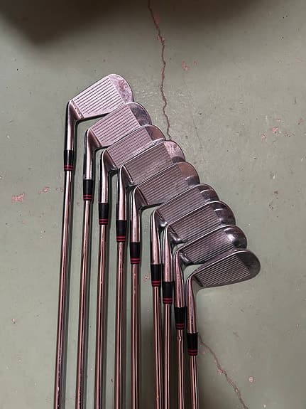 Ben Hogan Apex järnset med golfbag