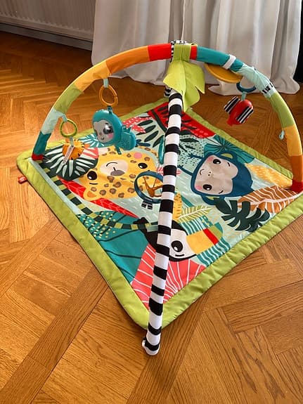 Fisher-Price babygym med lekbåge