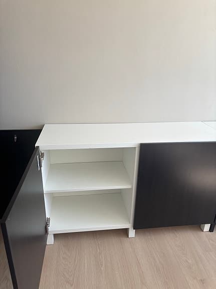 IKEA förvaringsskåp svart/vitt