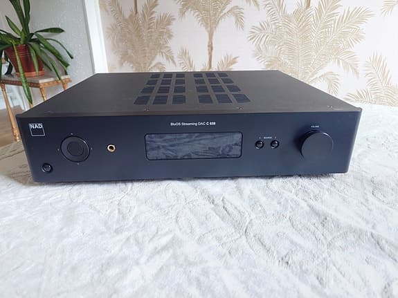 Nad C 658 musikstreamer och förförstärkare + uppgraderad dirac