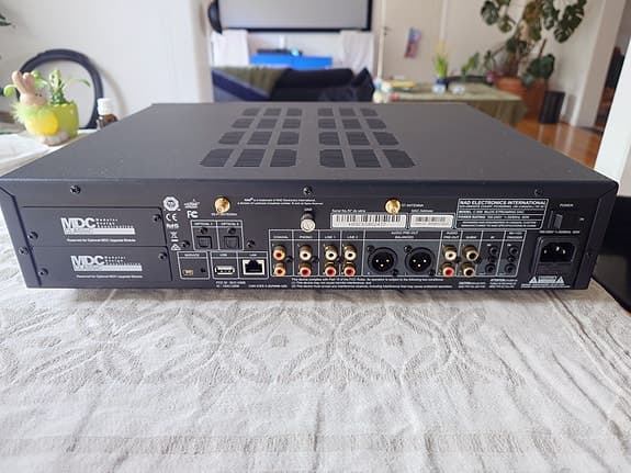 Nad C 658 musikstreamer och förförstärkare + uppgraderad dirac