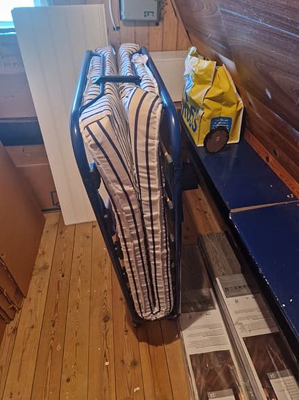 IKEA Sandvika fällbar säng med madrass